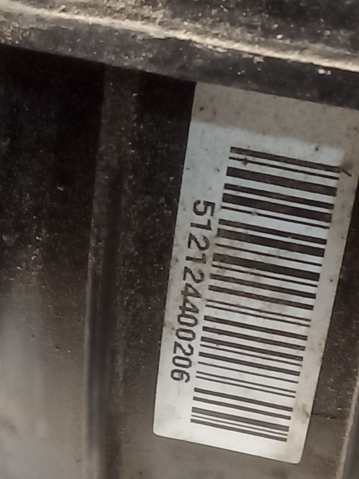 Part image 6