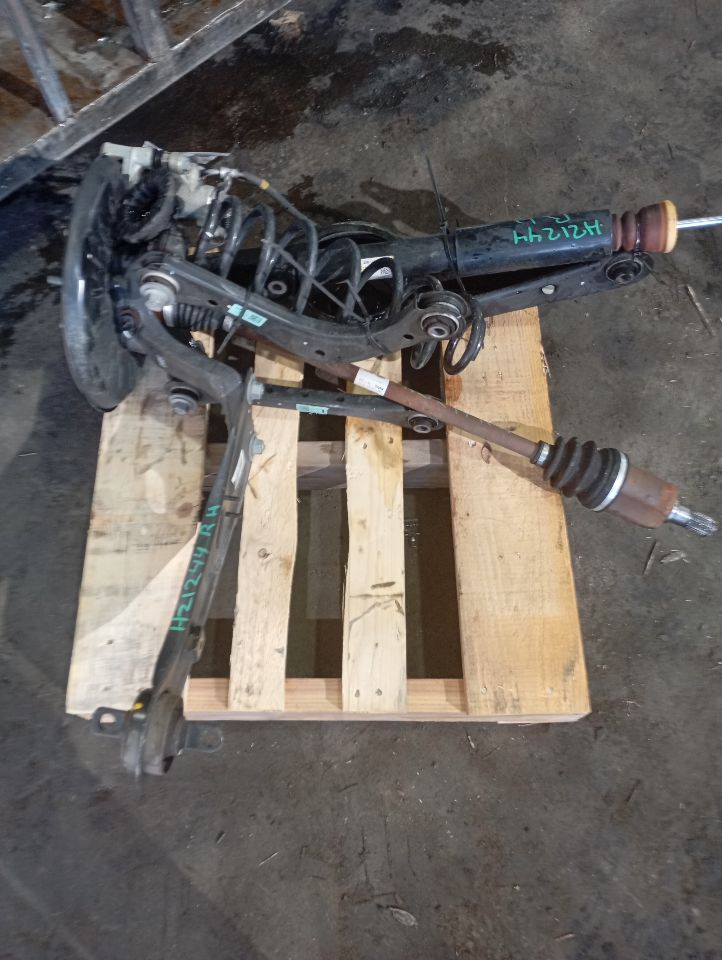 Part image 3
