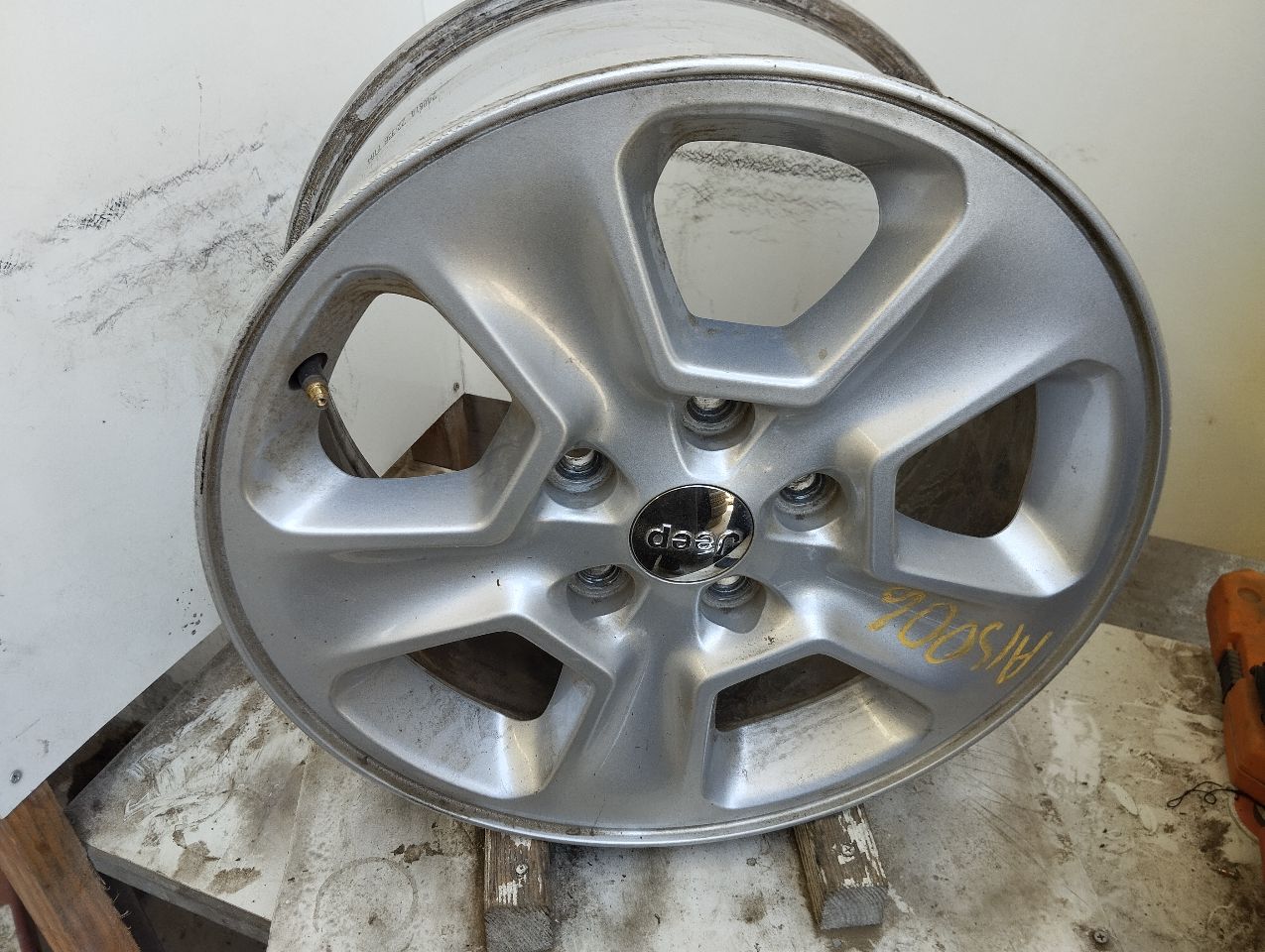 Part image 2