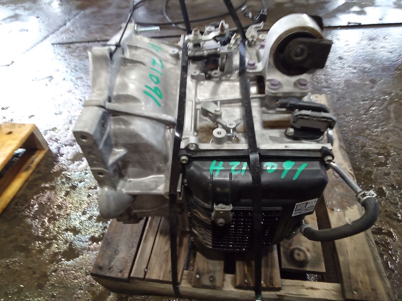 Part image 3