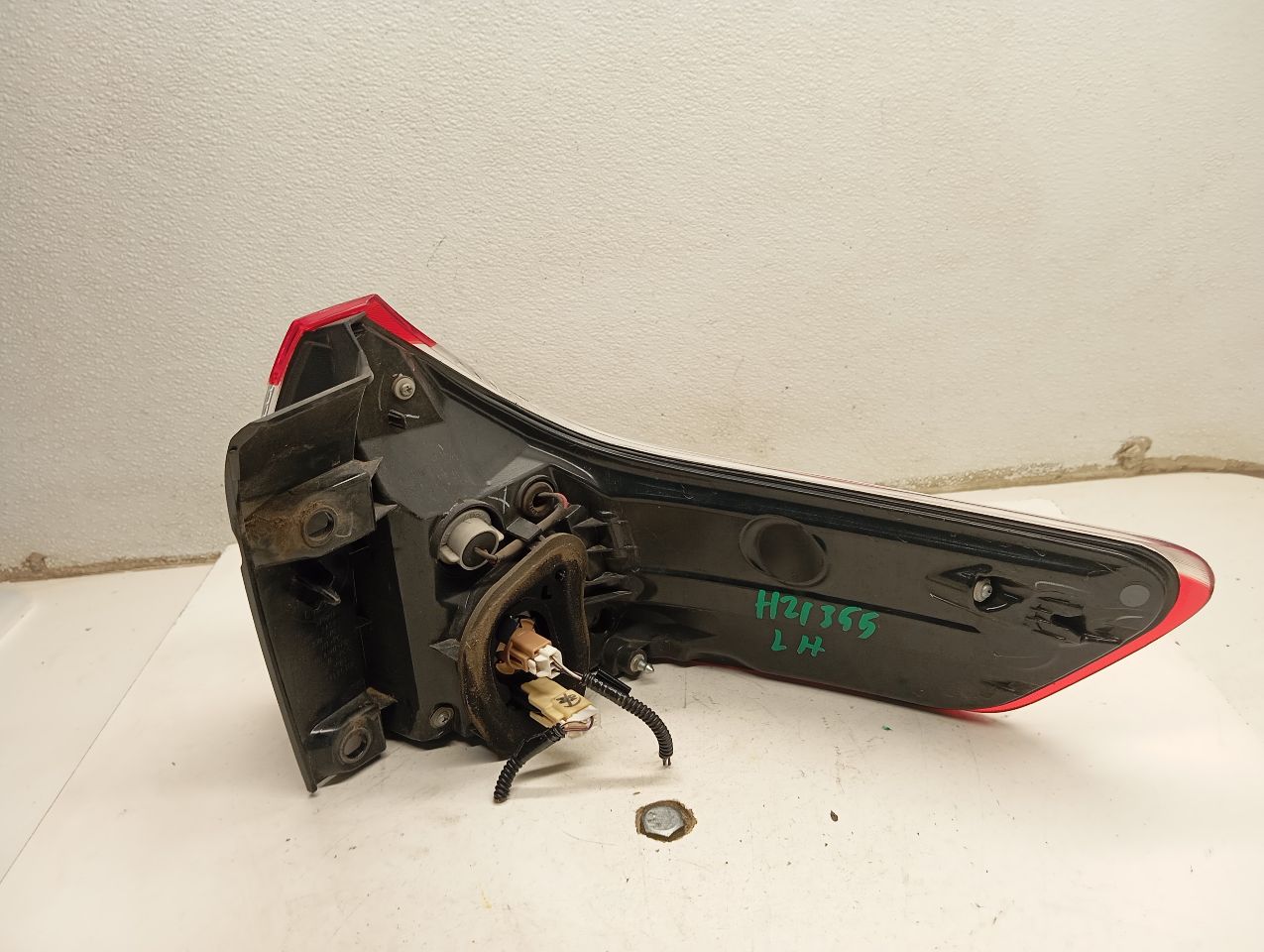 Part image 3