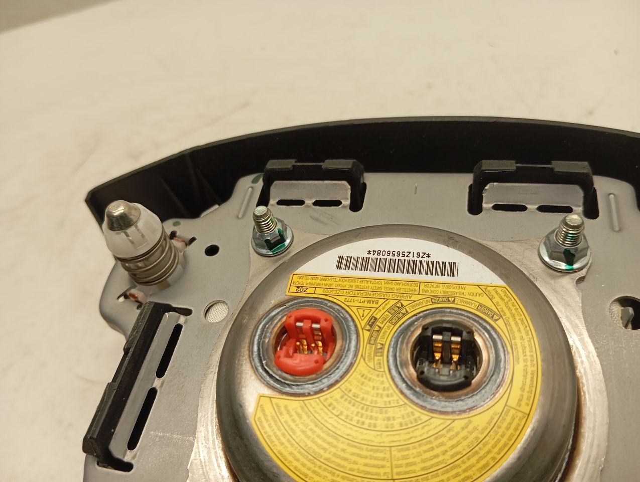 Part image 3