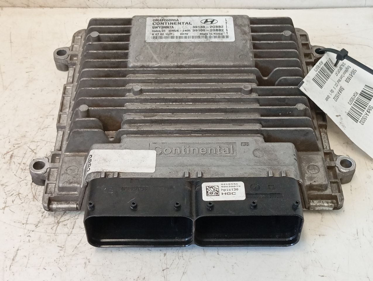 Part image 3