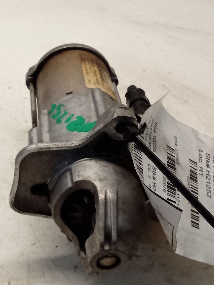Part image 3