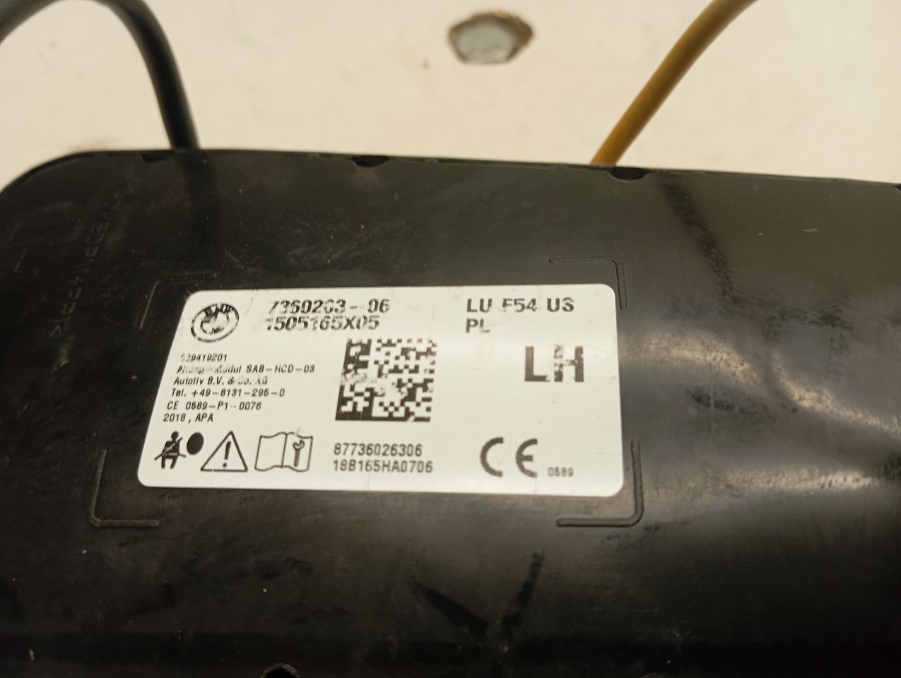 Part image 3