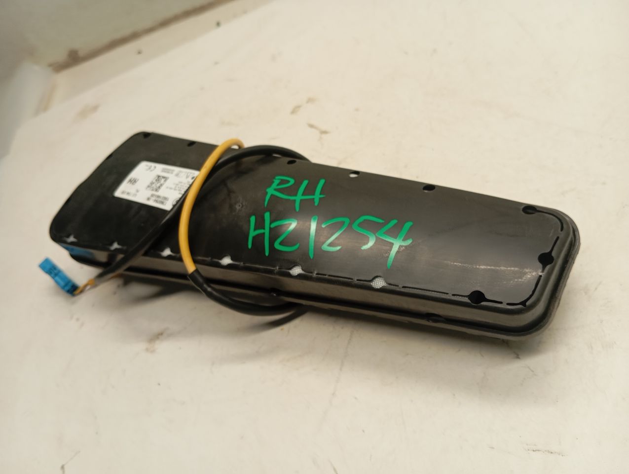 Part image 3