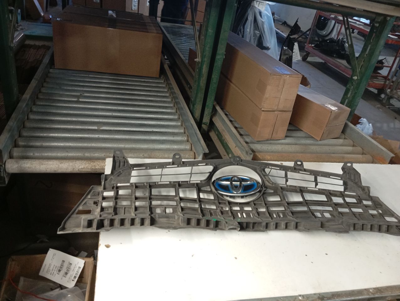 2014 Toyota PRIUS Grille