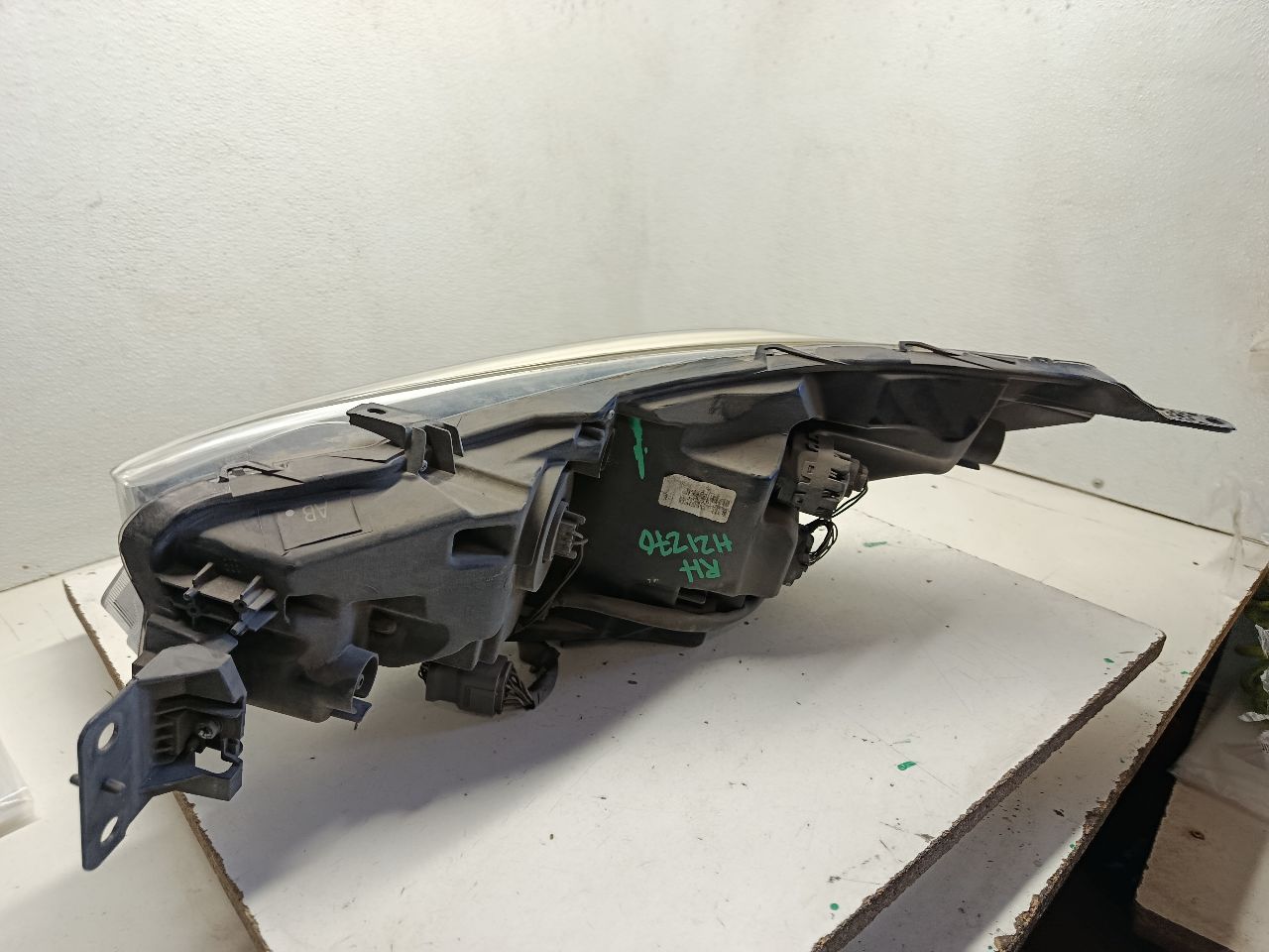 Part image 4