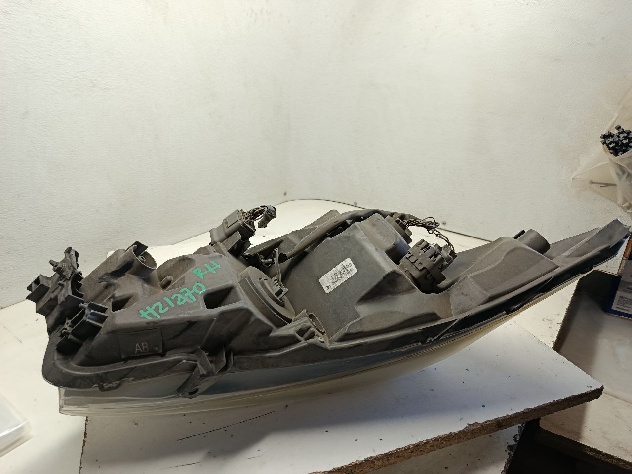 Part image 8
