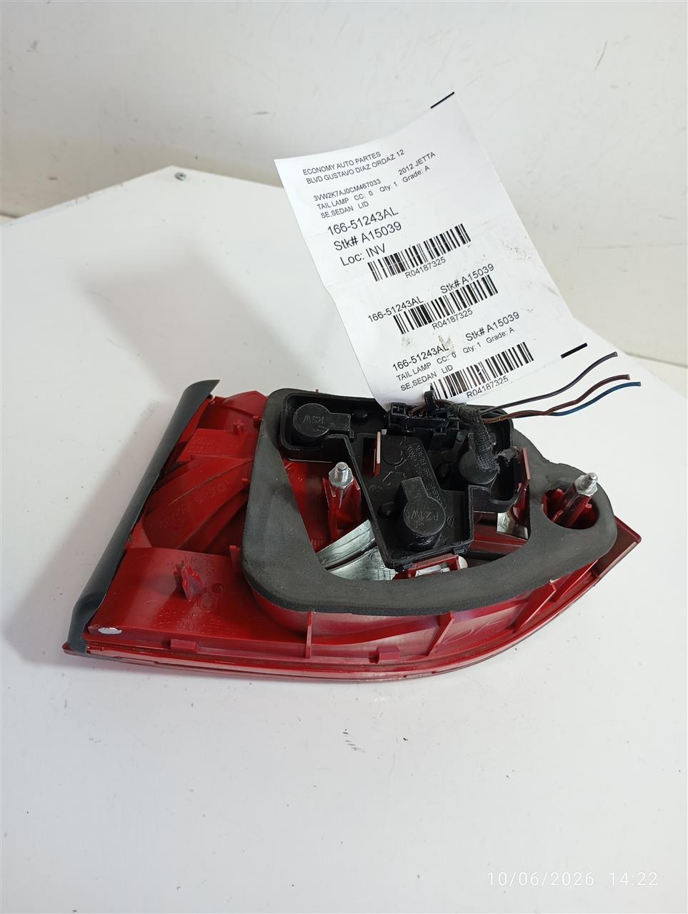 2012 Volkswagen JETTA Tail Lamp