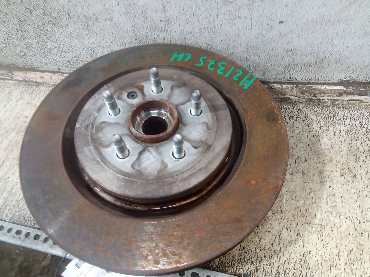 Part image 3