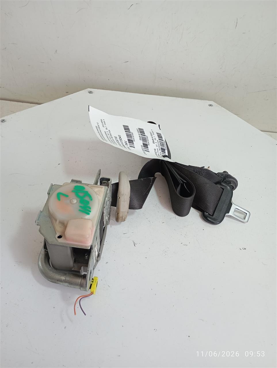 2013 Nissan VERSA Seat Belt, Front