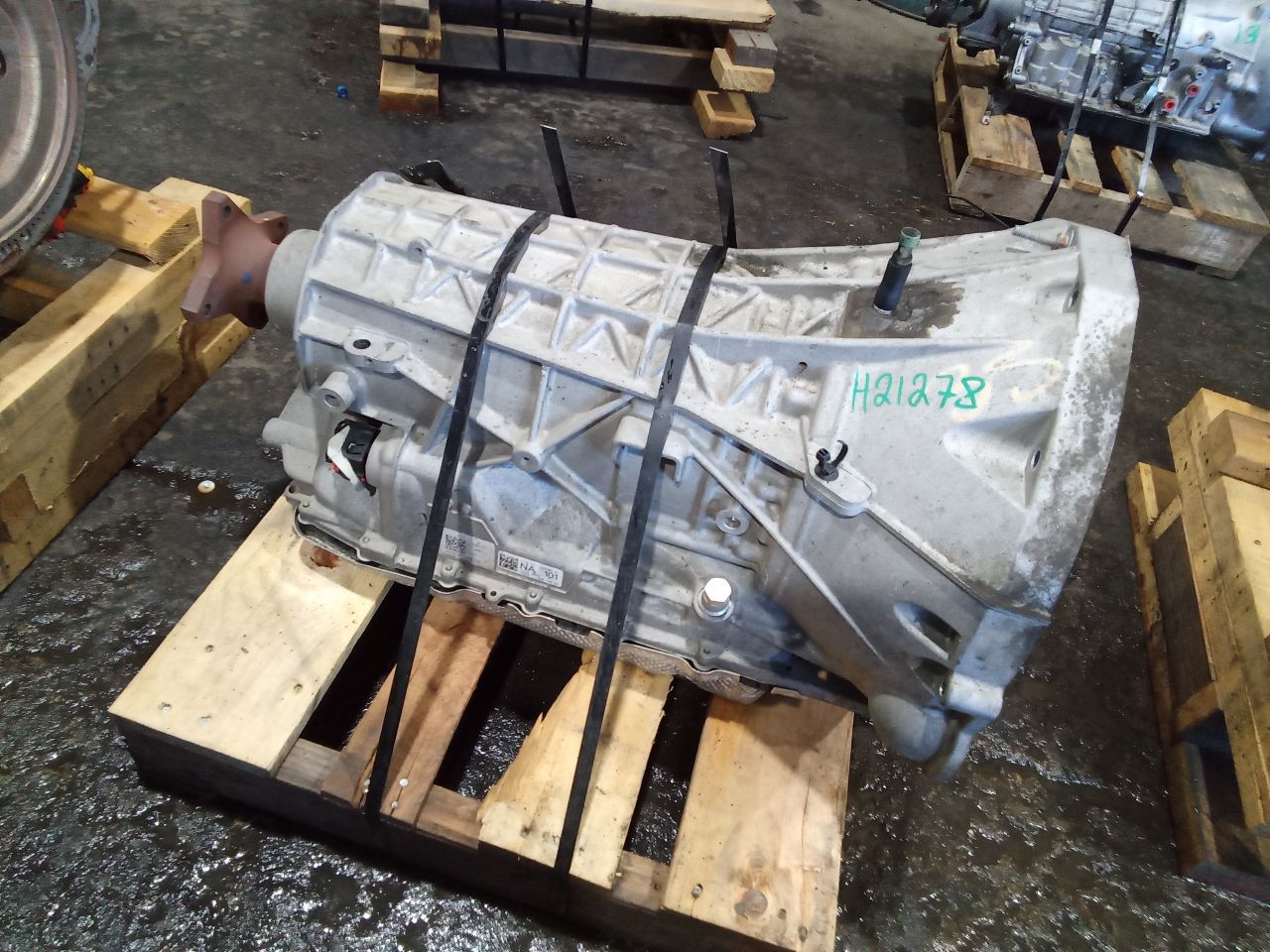Part image 3
