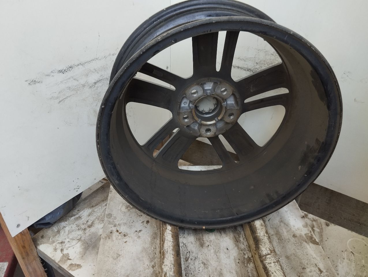Part image 3
