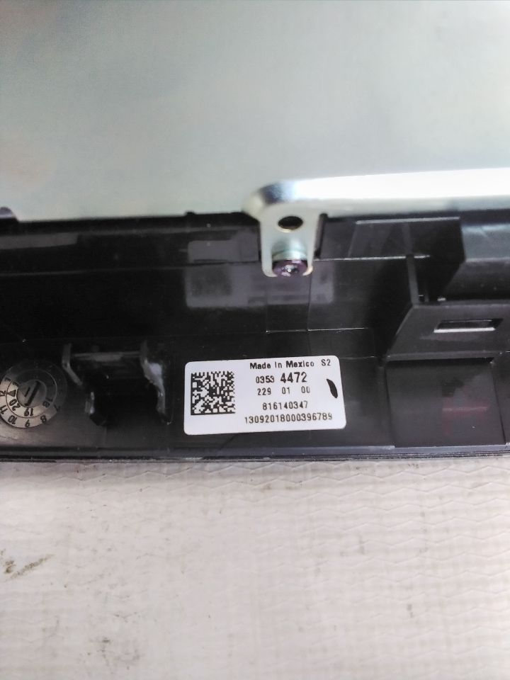 Part image 6