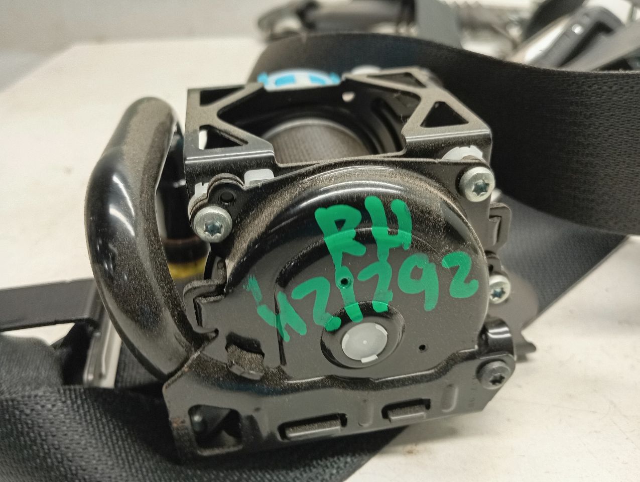 Used 2014 Mazda MAZDA 3 retractor - Stock #H21292