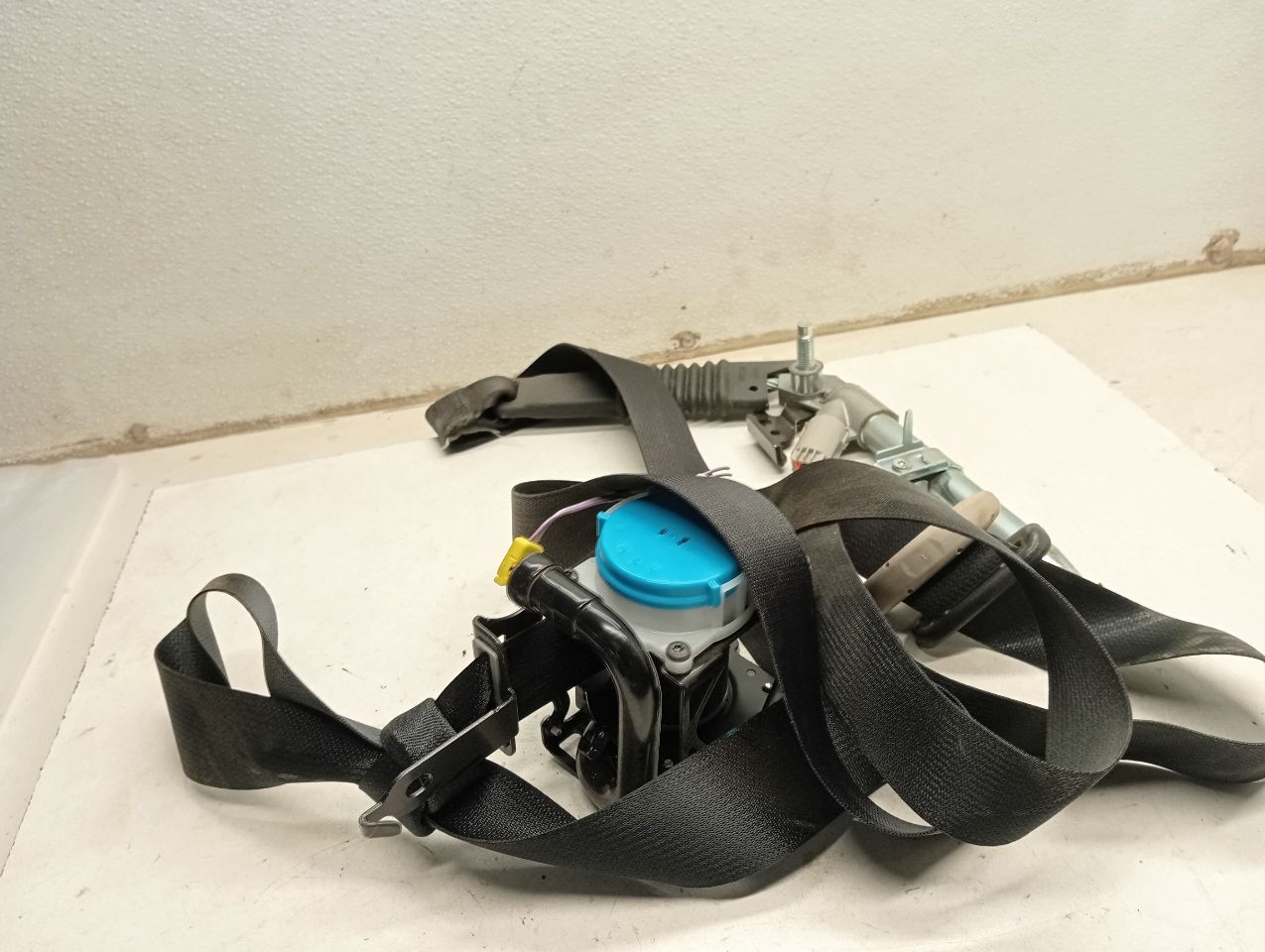 Used 2014 Mazda MAZDA 3 retractor - Stock #H21292