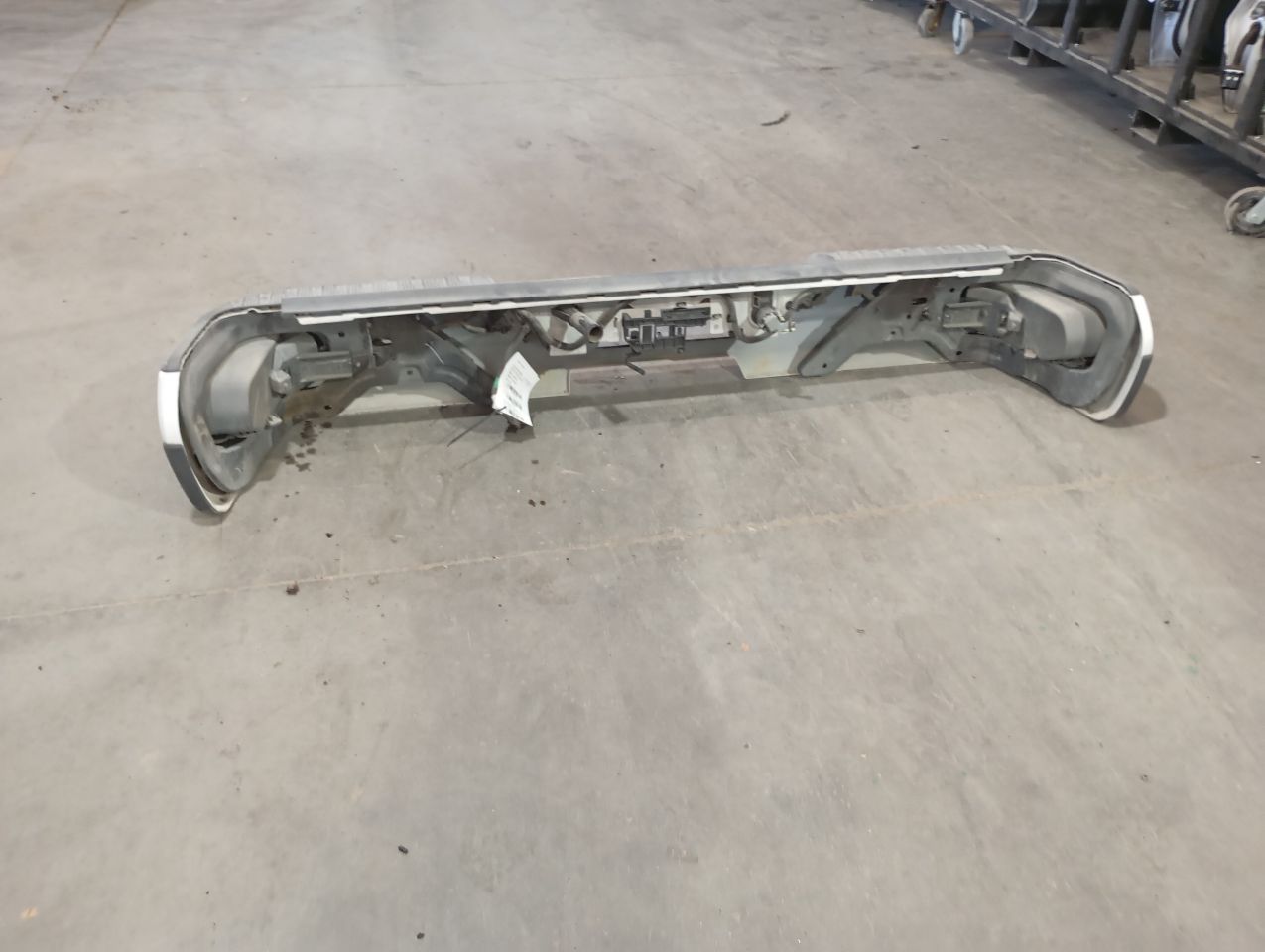 Part image 3