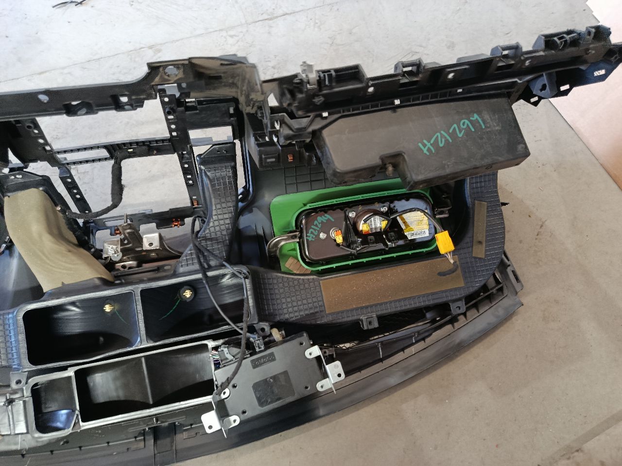 Part image 5