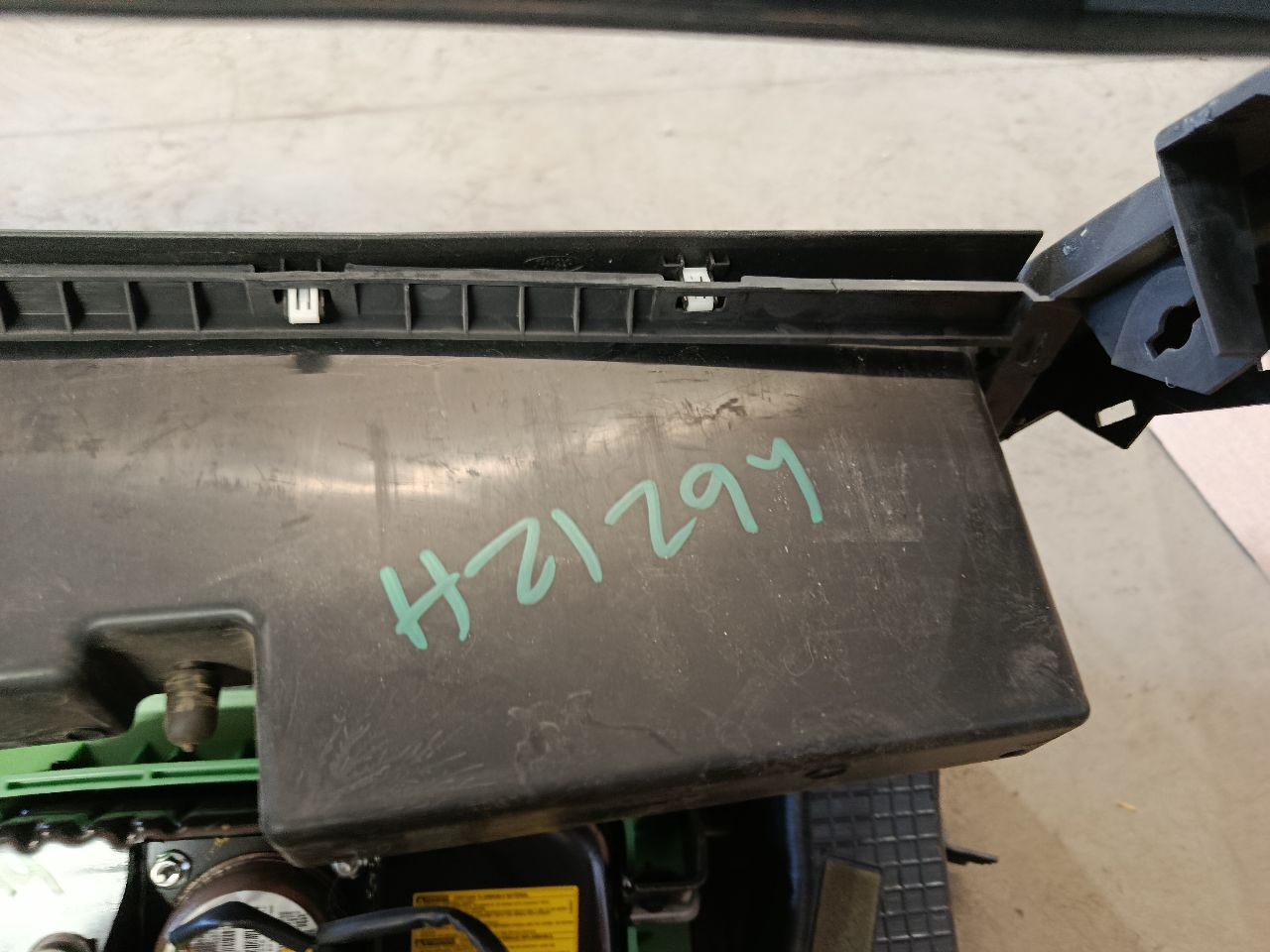 Part image 6