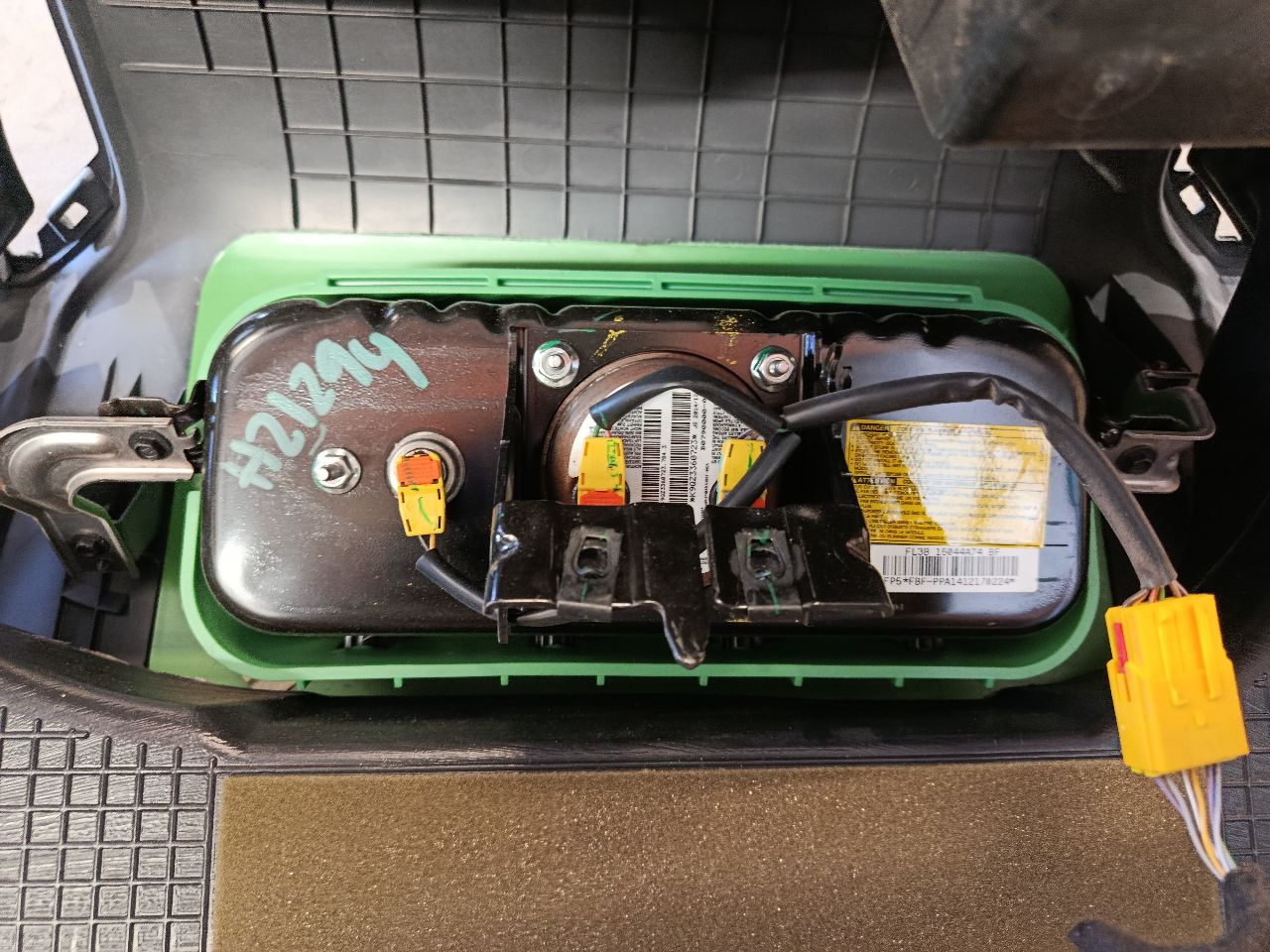 Part image 7