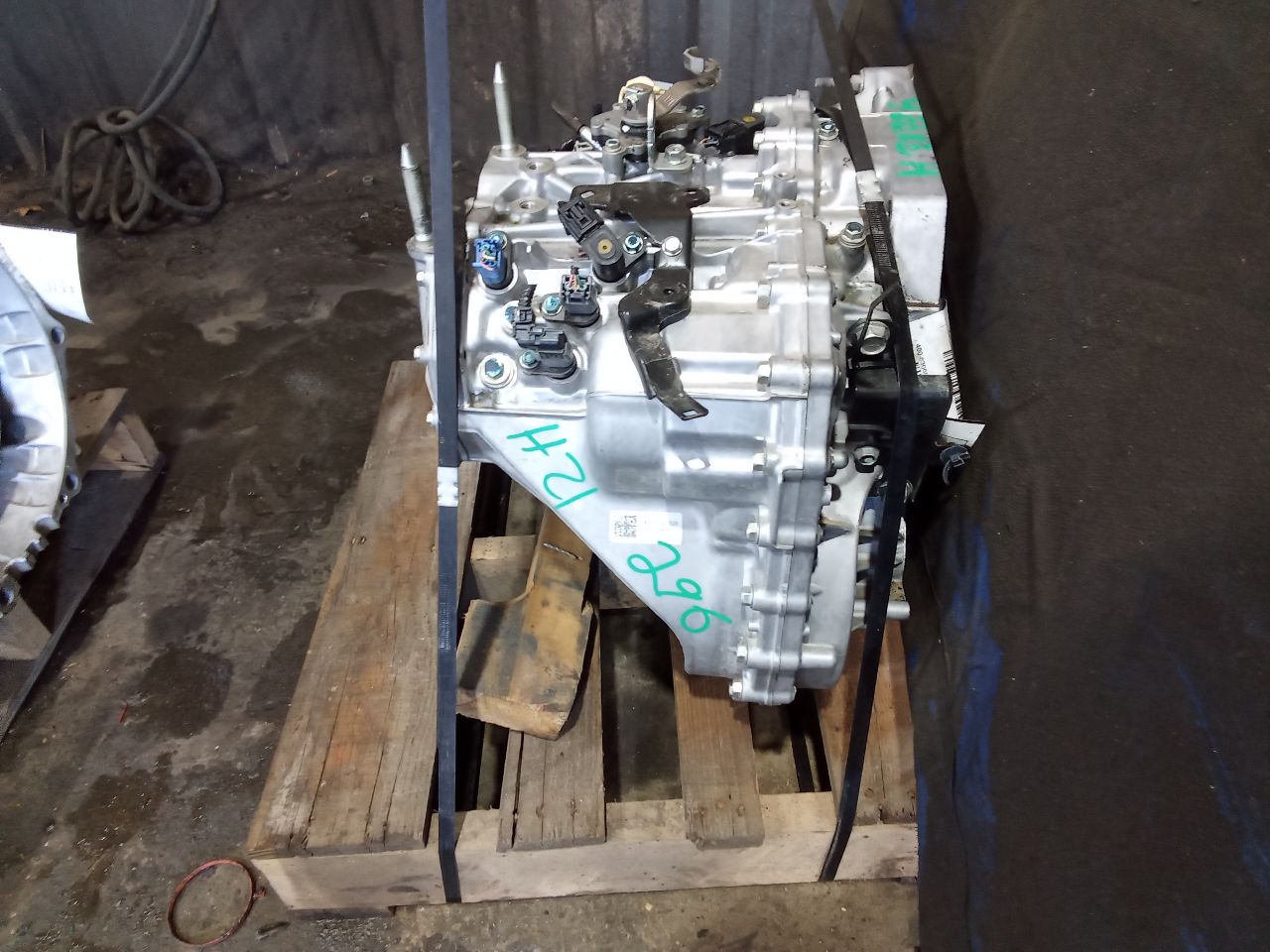 Part image 3