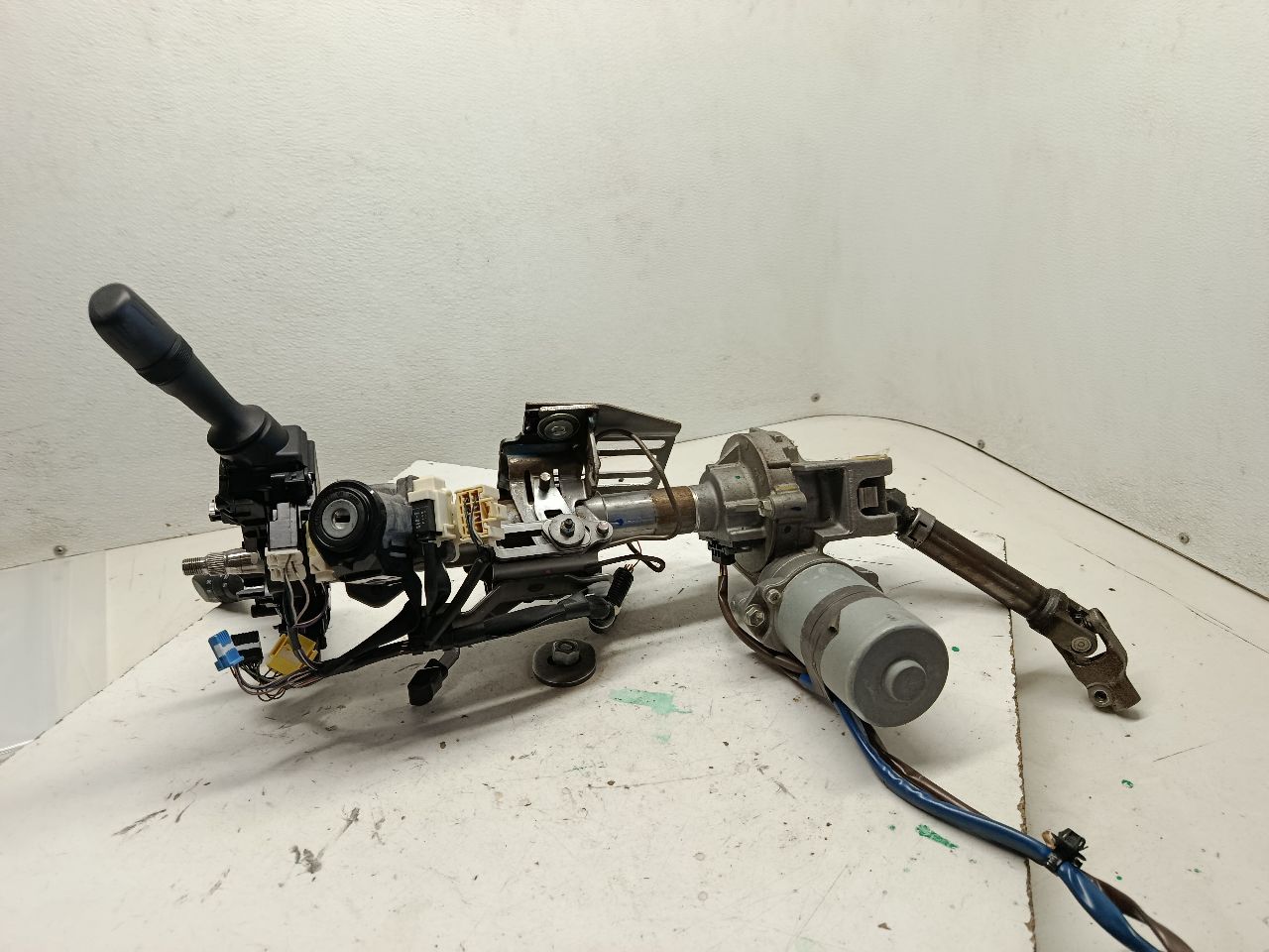 2015 Toyota COROLLA Steering Column