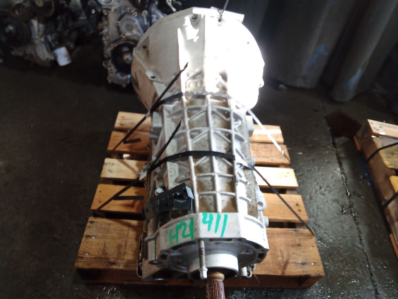 Part image 3