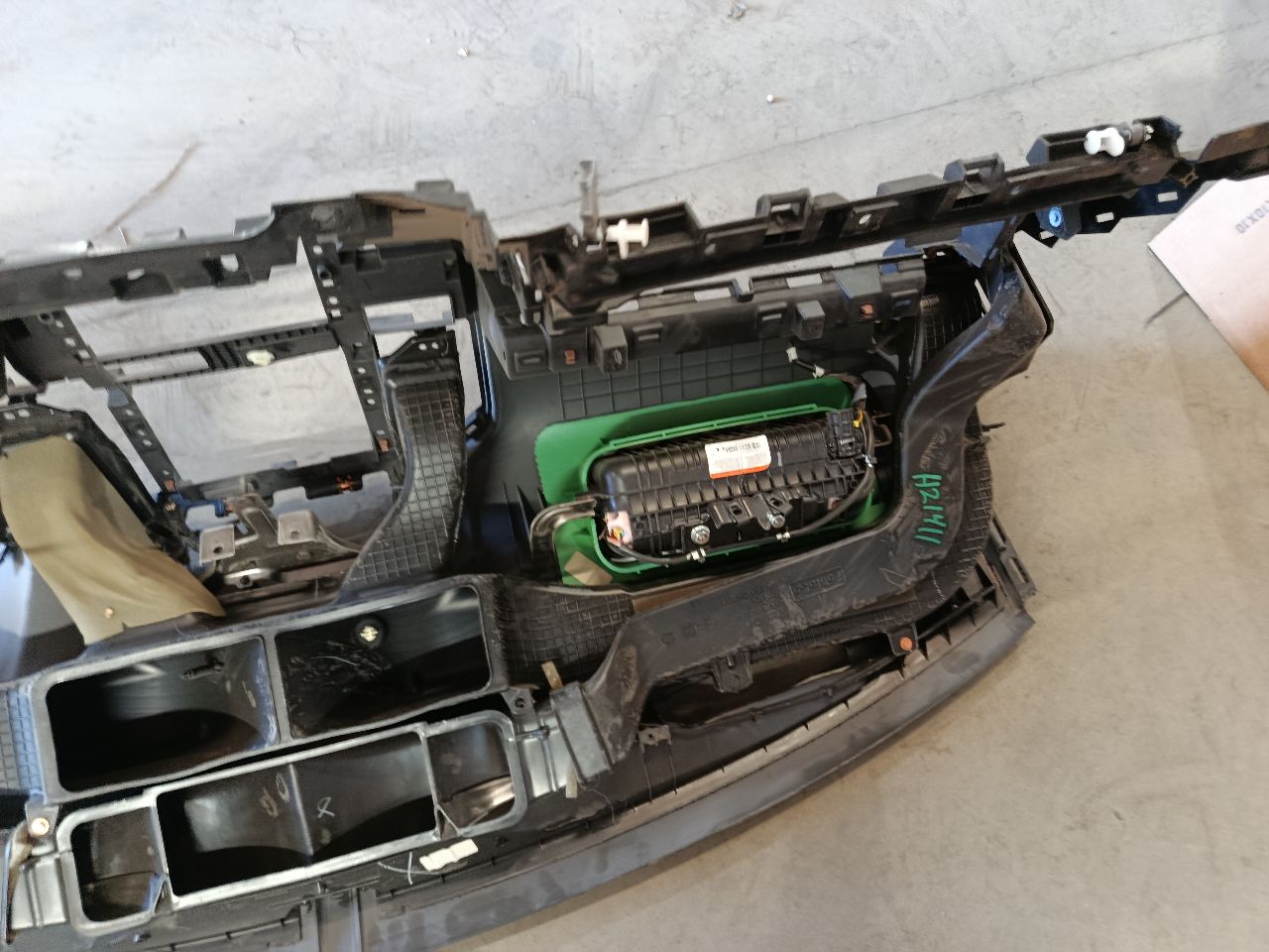 Part image 10