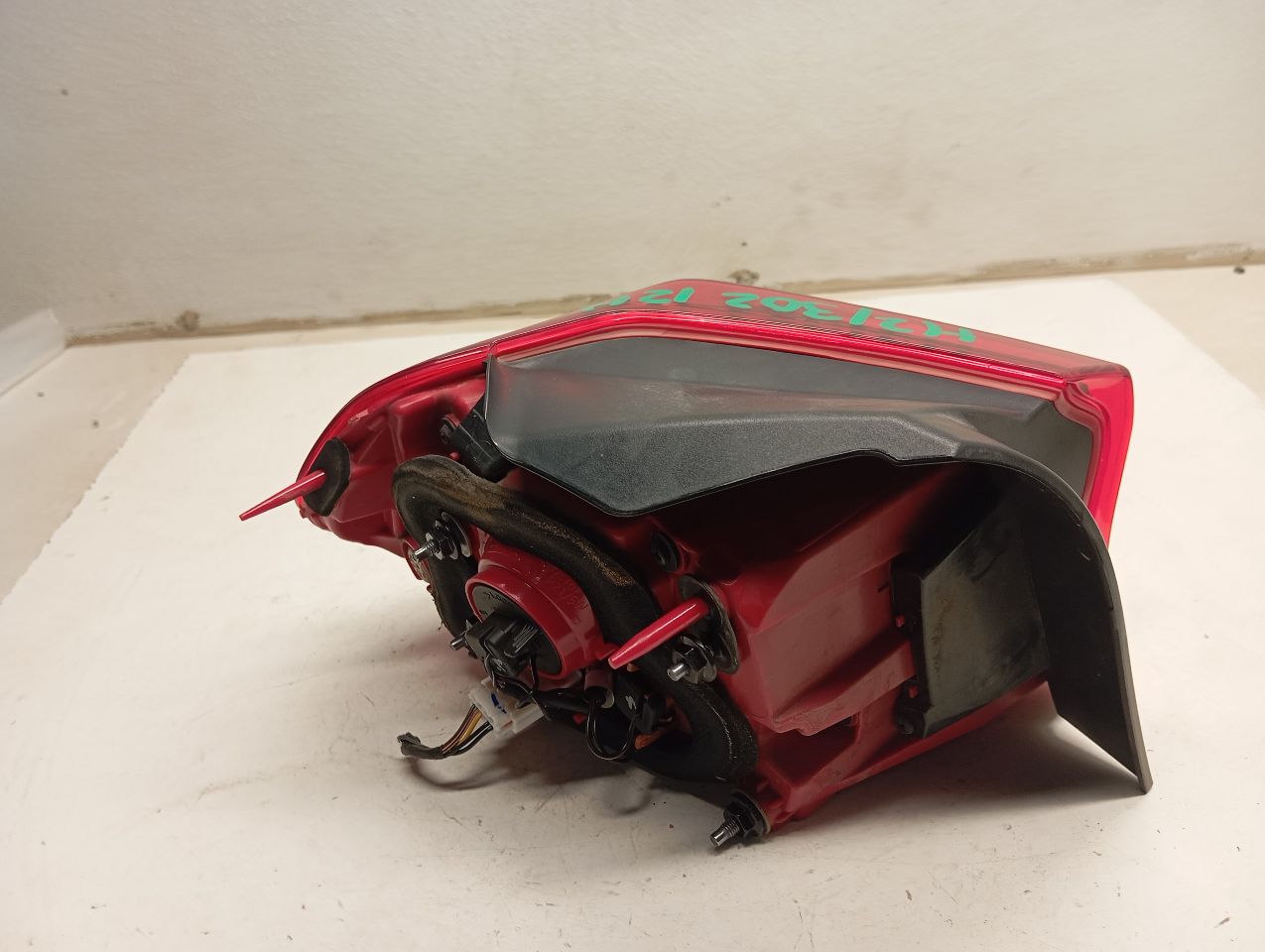 Part image 3