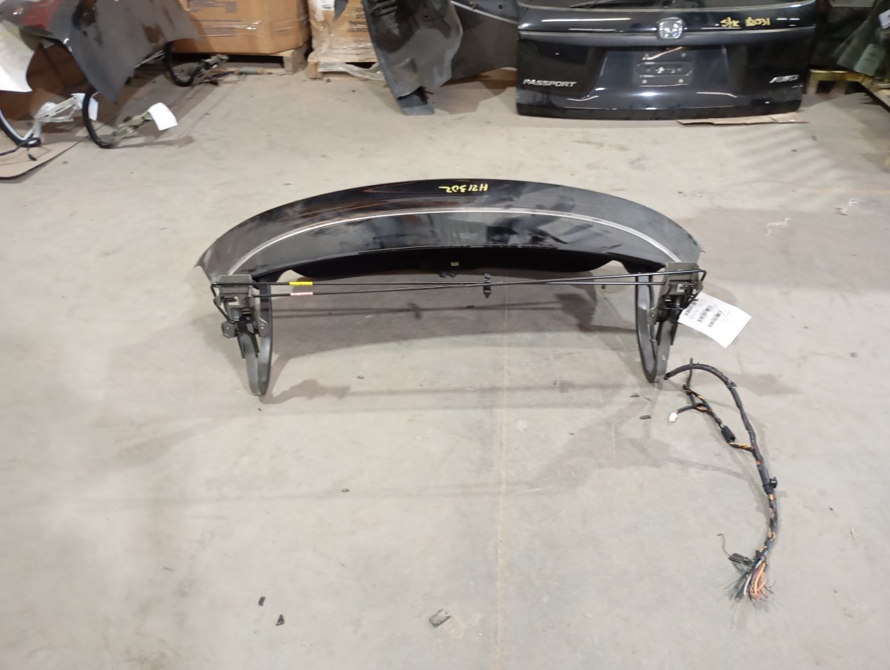 Part image 3