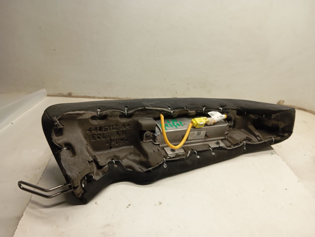 Part image 3