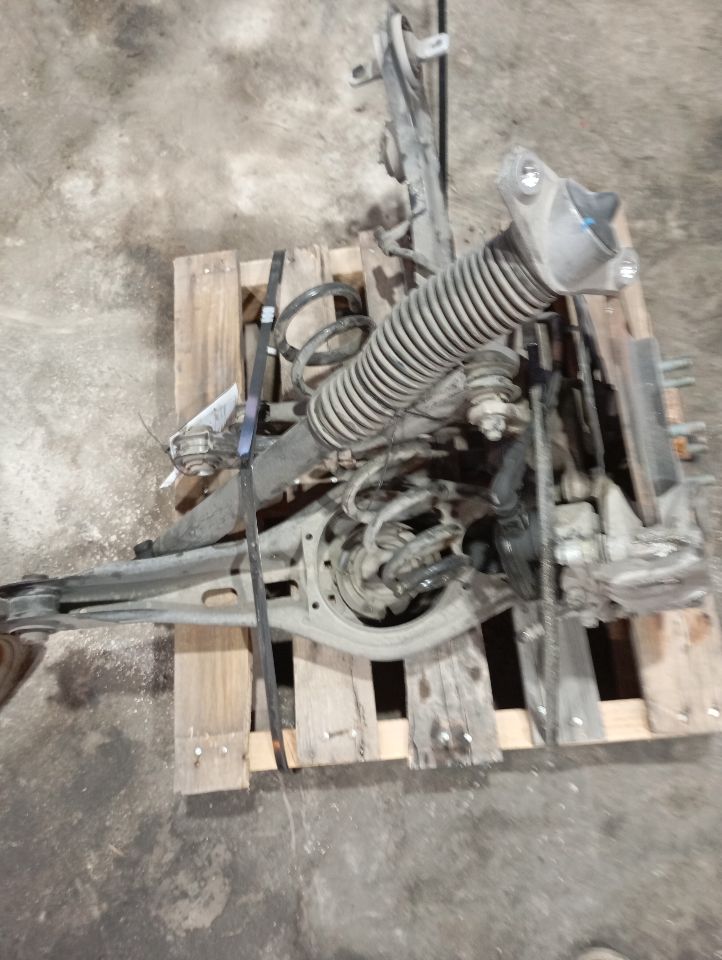 Part image 4
