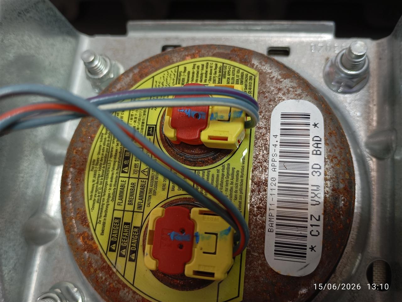 Part image 3