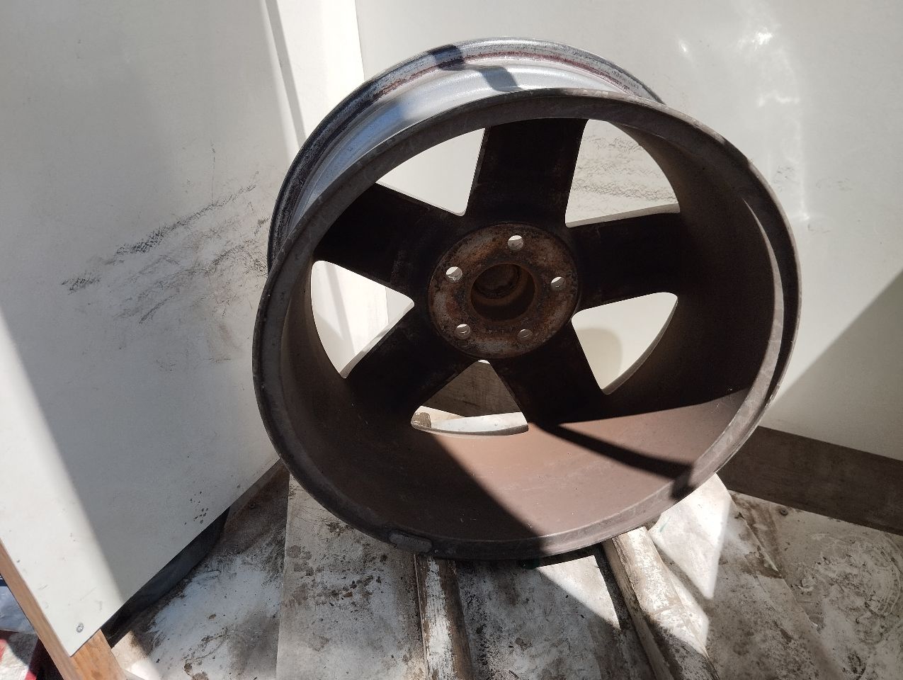 Part image 3