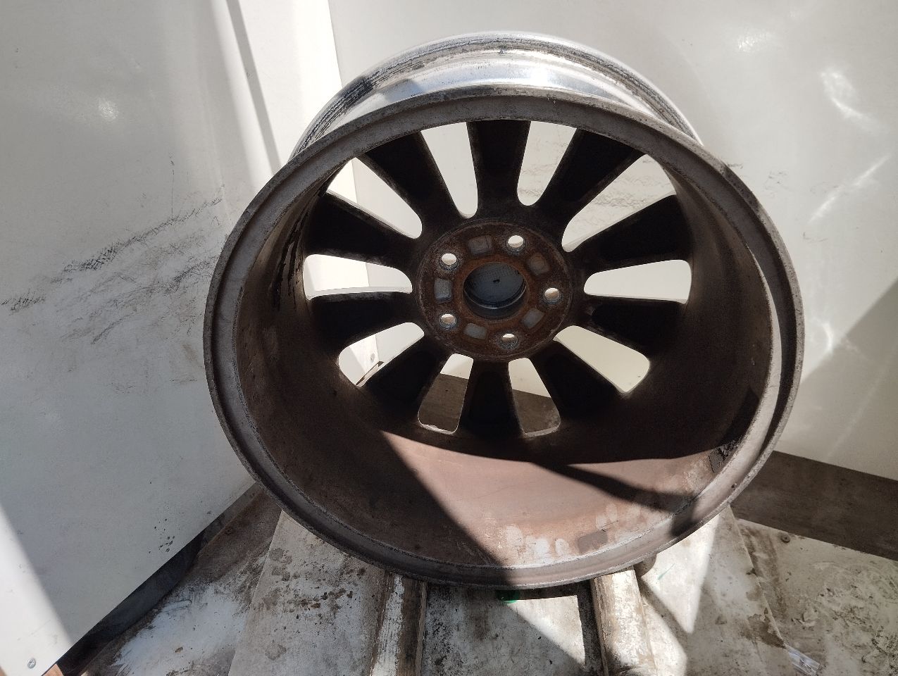Part image 3