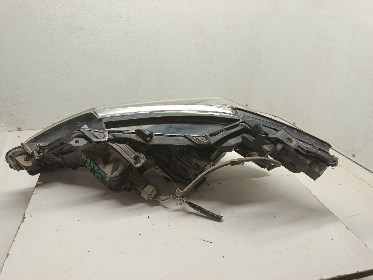 Part image 3