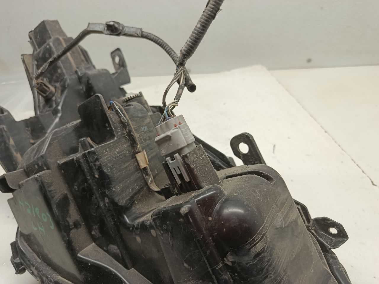 Part image 7