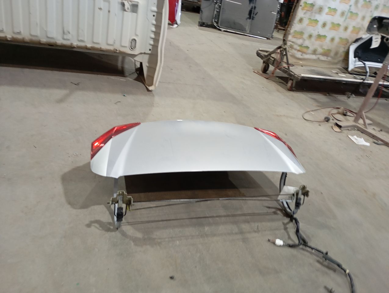 Part image 3