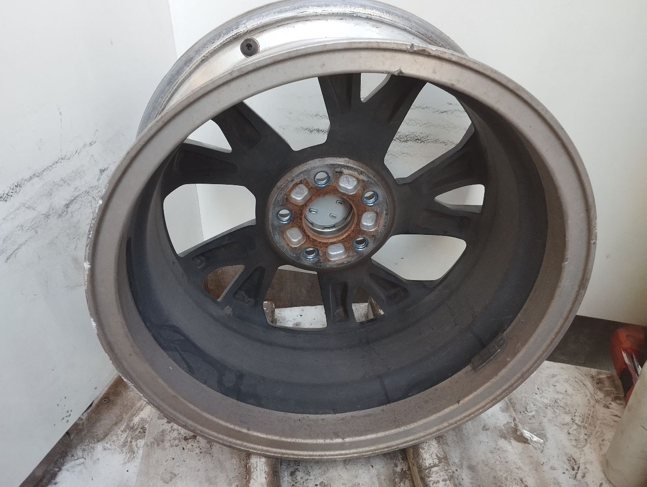 Part image 3