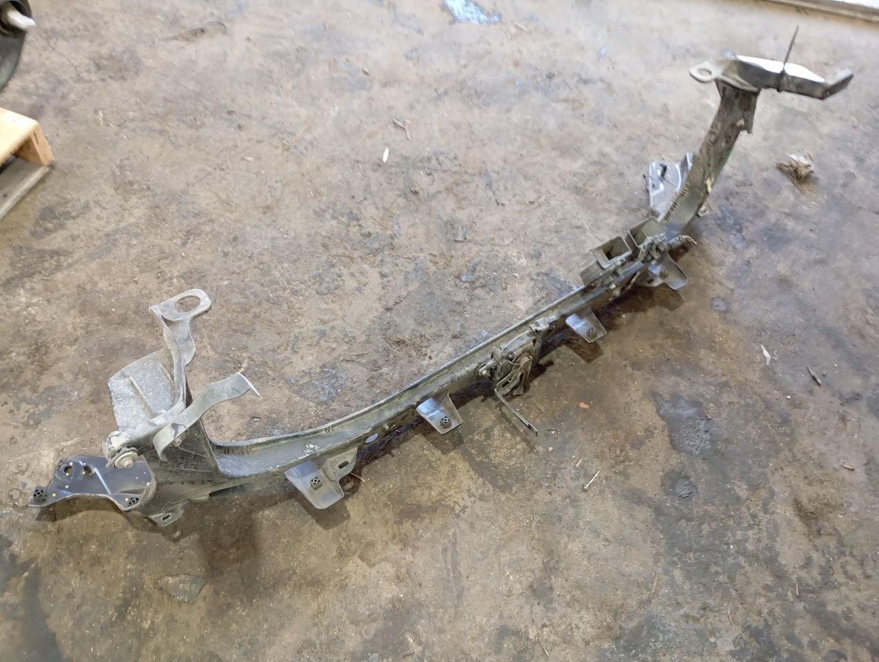 Part image 4