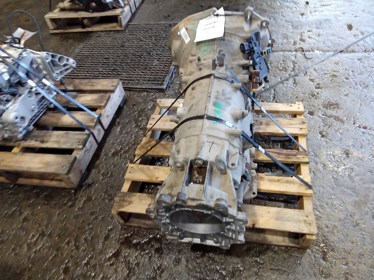 Part image 3