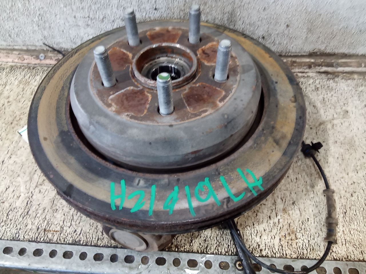 Part image 3