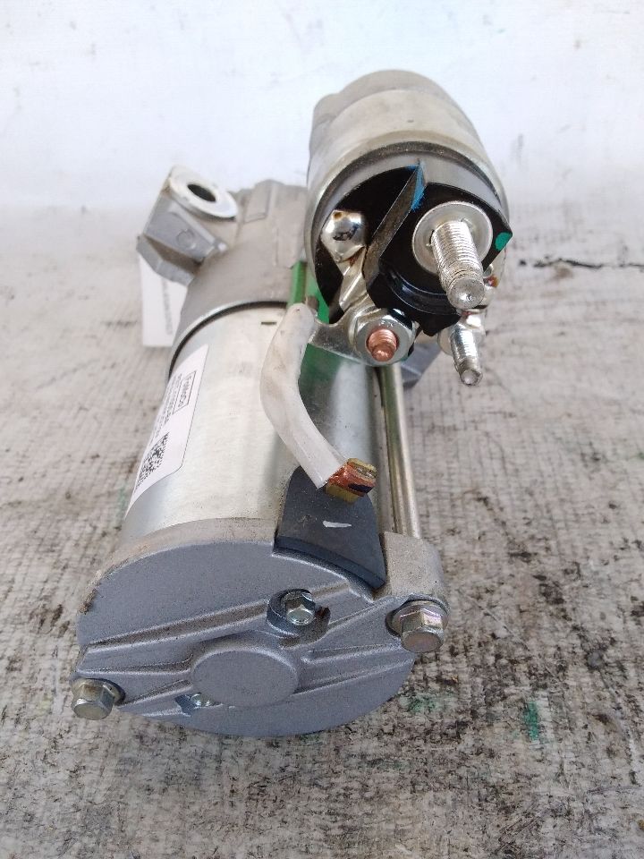 Part image 3