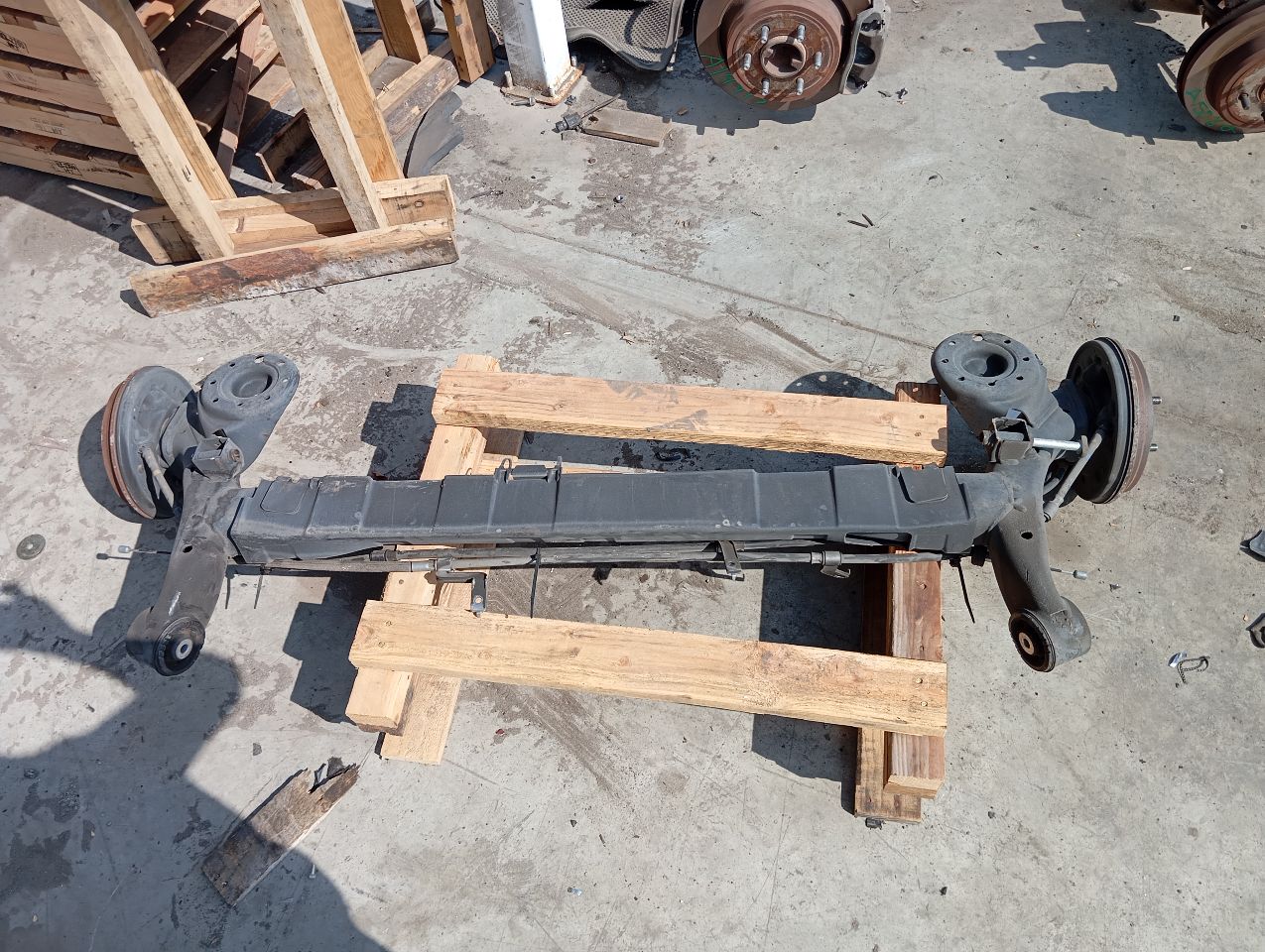 Part image 3