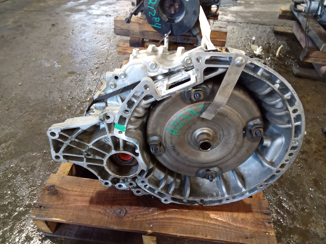 Part image 3