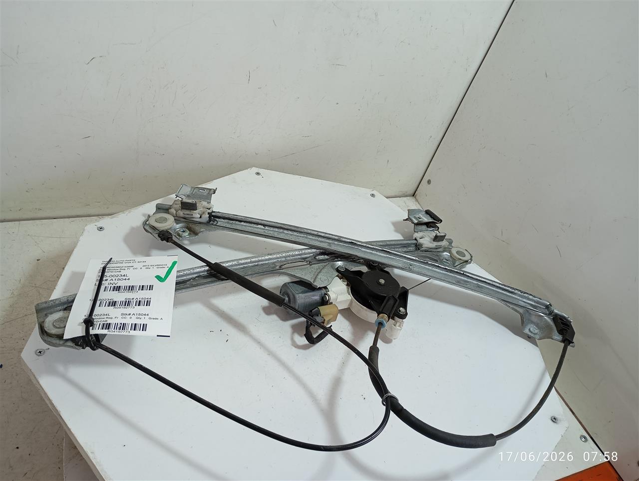 2013 General Motors SILVERADO 1500 PICKUP Door Window Reg, Fr
