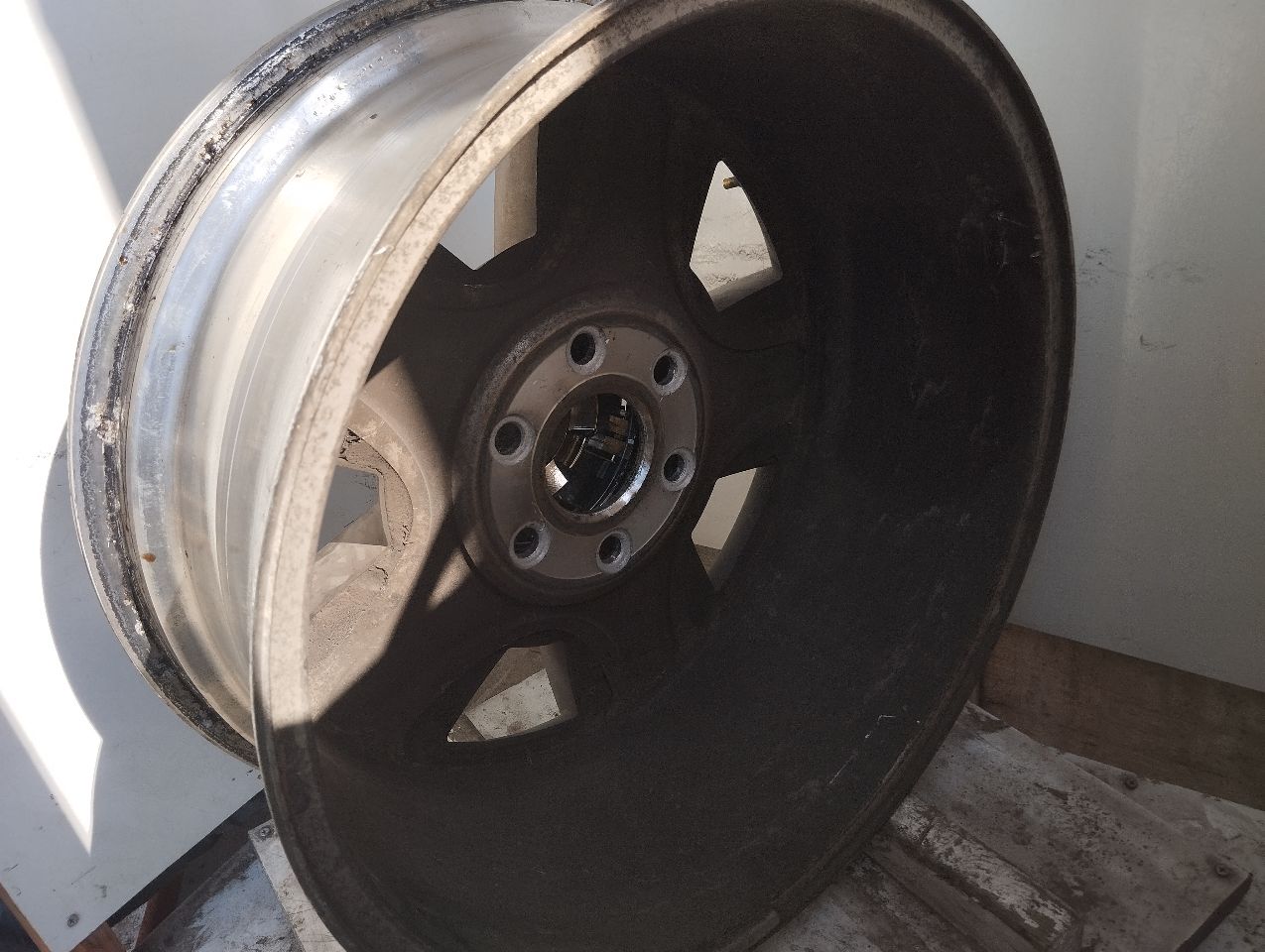 Part image 3
