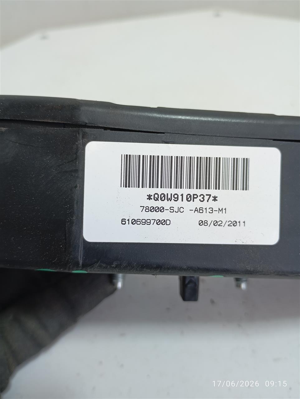 Part image 3