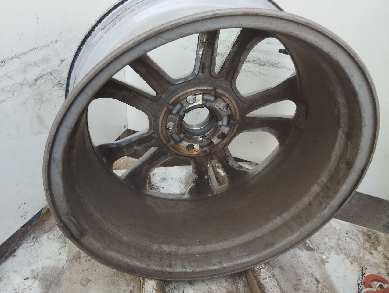 Part image 3